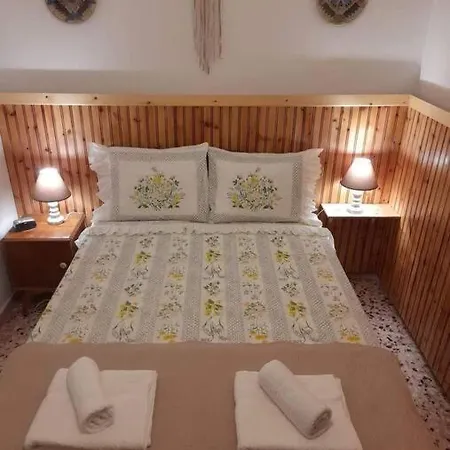 Beebe's House Lägenhet Pesádha