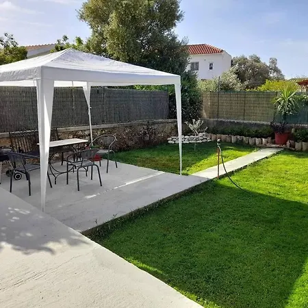 Beebe's House Pesádha